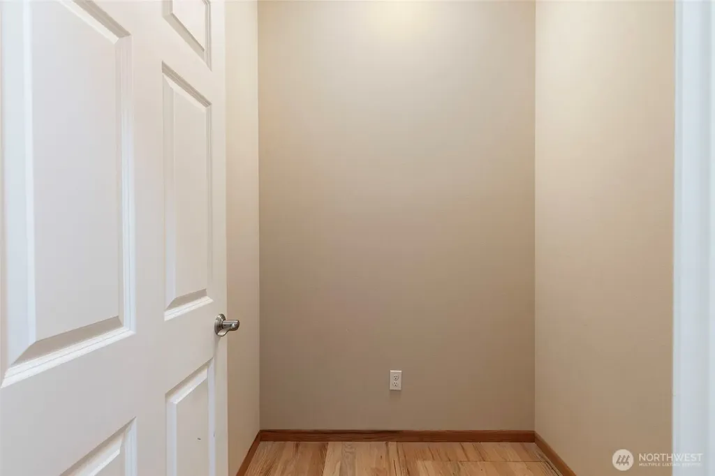 2007 NE Dingley Road Bainbridge Island WA 98110