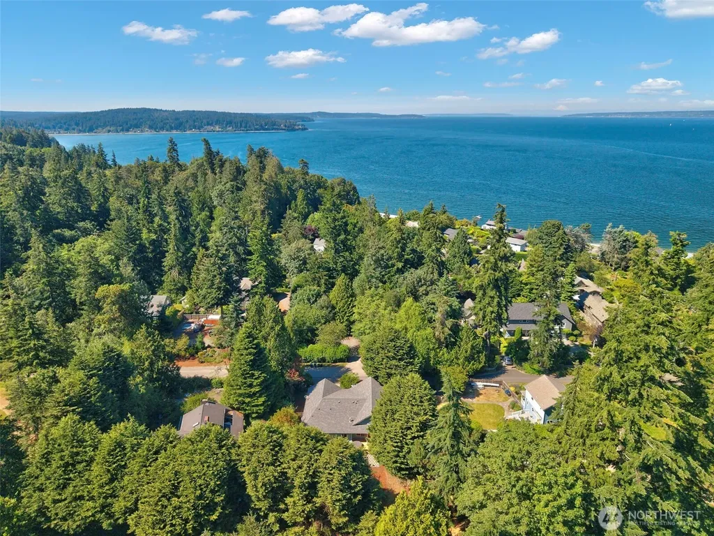 2007 NE Dingley Road Bainbridge Island WA 98110