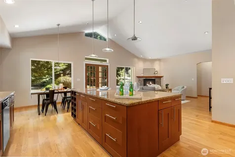2007 NE Dingley Road Bainbridge Island WA 98110