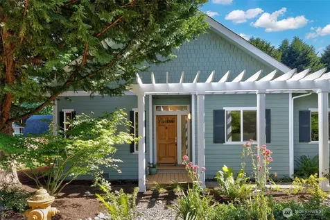 2007 NE Dingley Road Bainbridge Island WA 98110