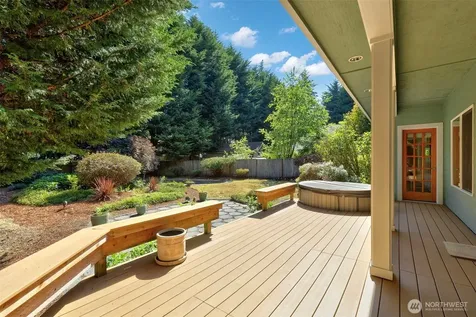 2007 NE Dingley Road Bainbridge Island WA 98110