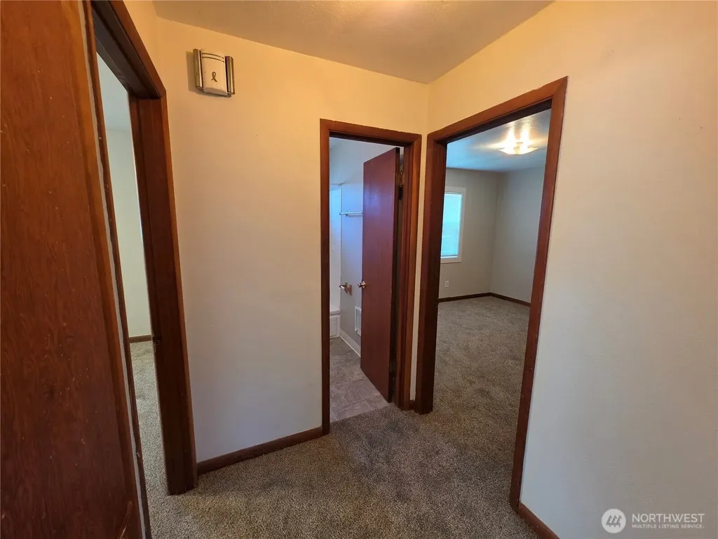 1305 8th Avenue Longview WA 98632