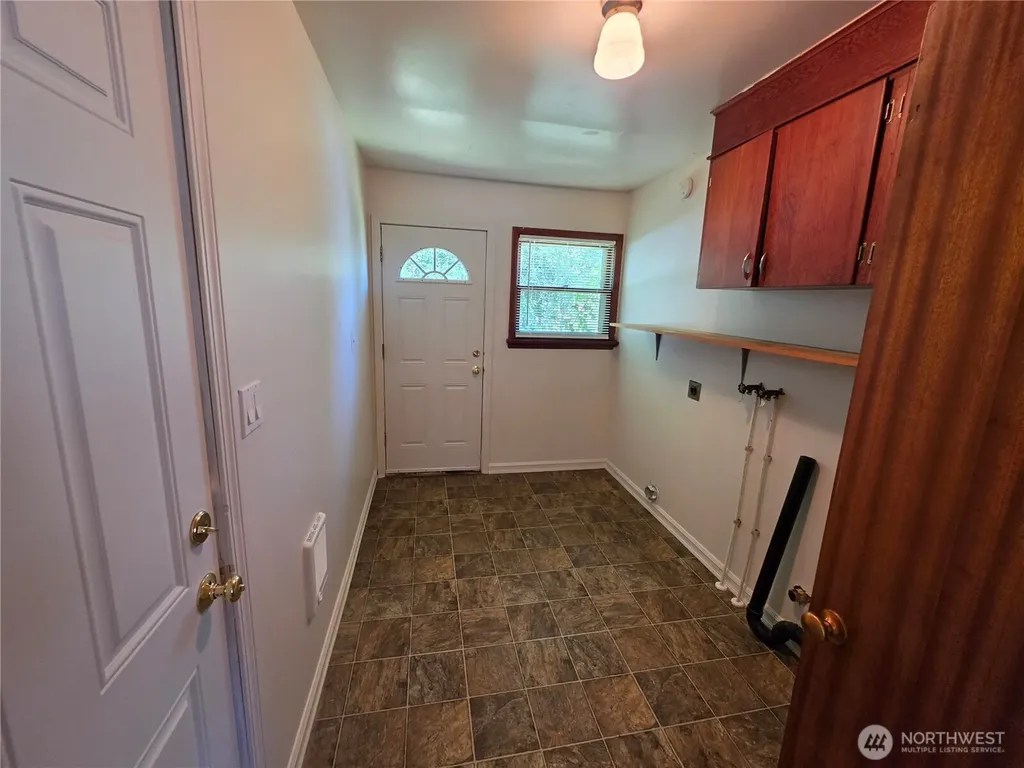 1305 8th Avenue Longview WA 98632