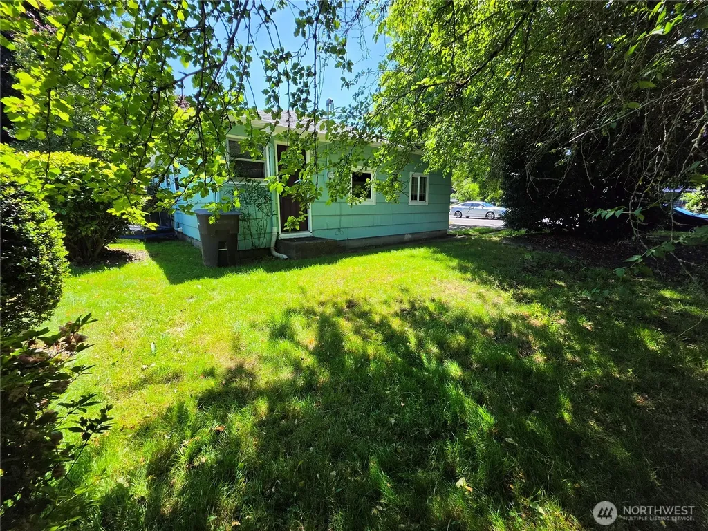 1305 8th Avenue Longview WA 98632