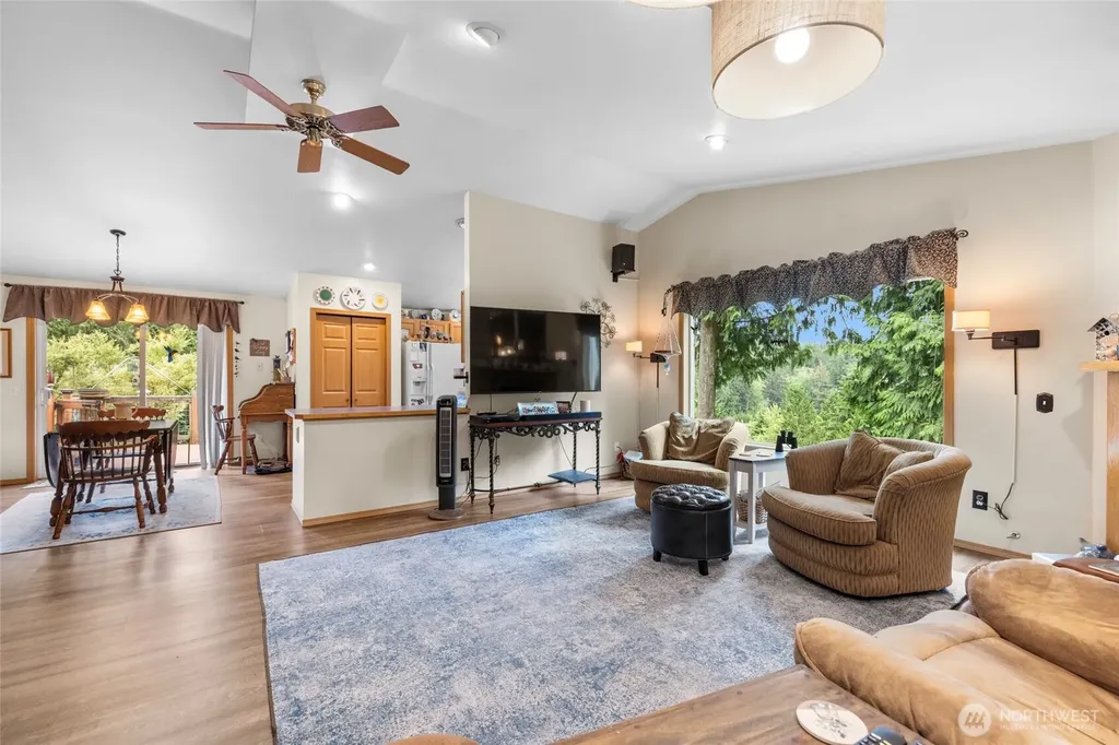 654 Crest Lane Sedro Woolley WA 98284