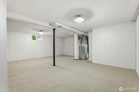 924 E 57th Street Tacoma WA 98404