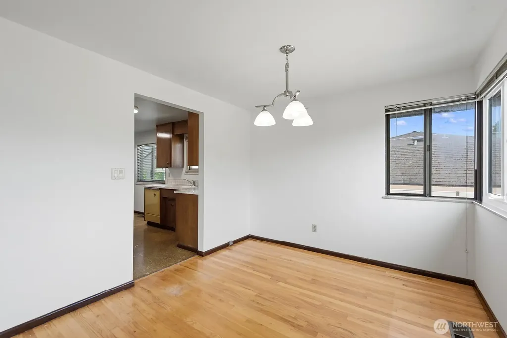 3751 SW Rose Street Seattle WA 98126
