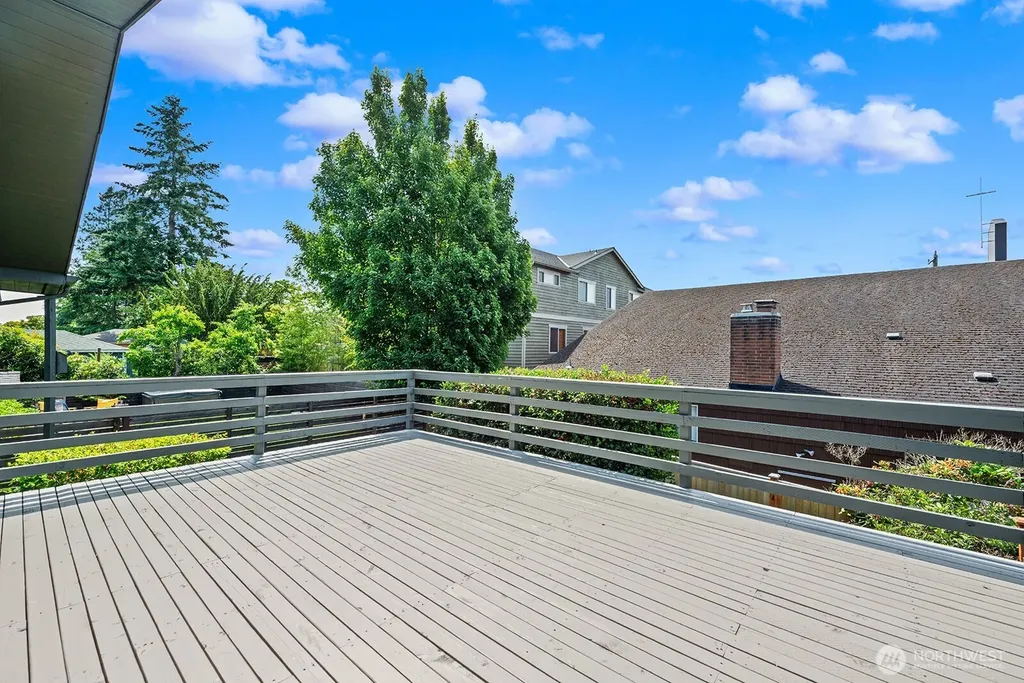 3751 SW Rose Street Seattle WA 98126