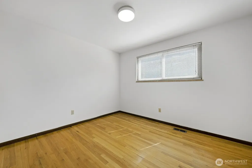 3751 SW Rose Street Seattle WA 98126