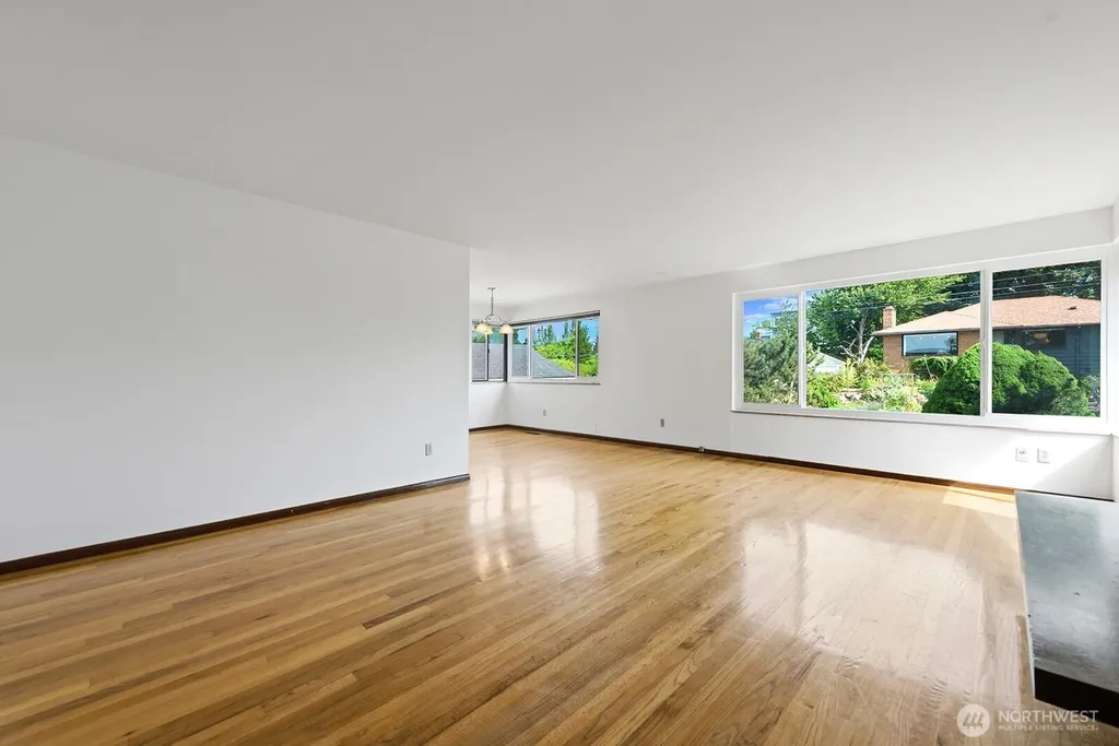 3751 SW Rose Street Seattle WA 98126