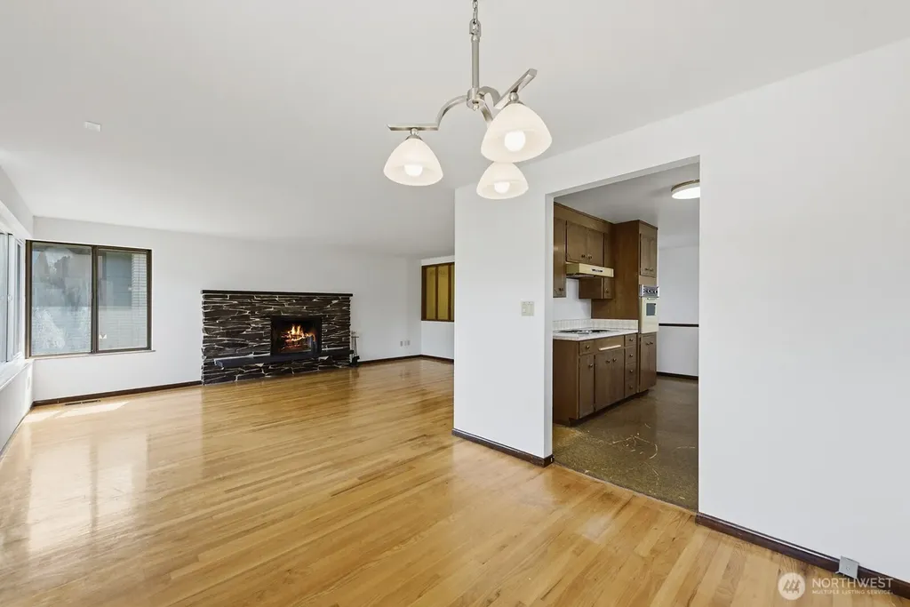 3751 SW Rose Street Seattle WA 98126