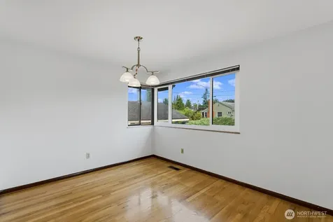 3751 SW Rose Street Seattle WA 98126