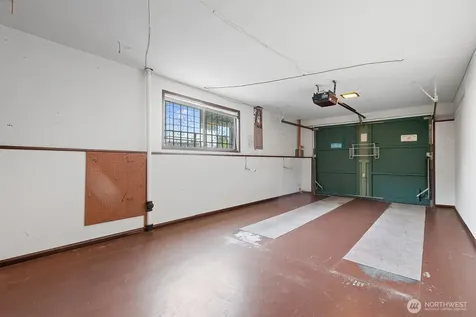 3751 SW Rose Street Seattle WA 98126