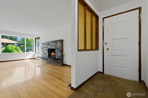 3751 SW Rose Street Seattle WA 98126