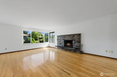 3751 SW Rose Street Seattle WA 98126