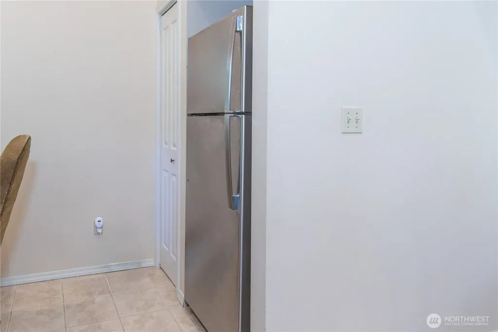 1524 Marine Drive Bremerton WA 98312
