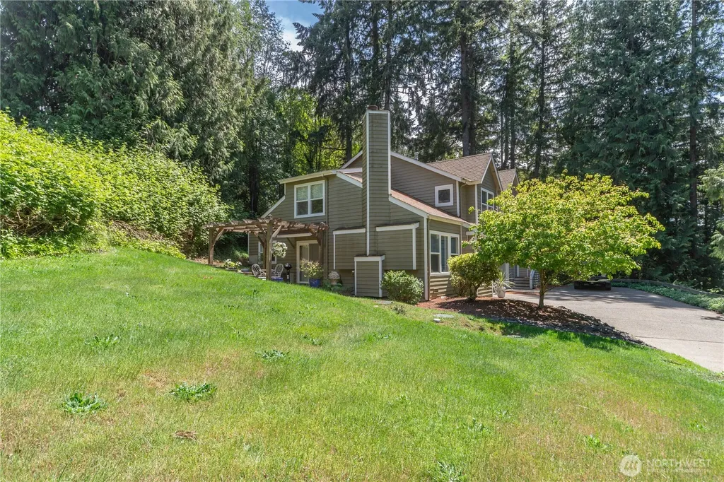 1524 Marine Drive Bremerton WA 98312