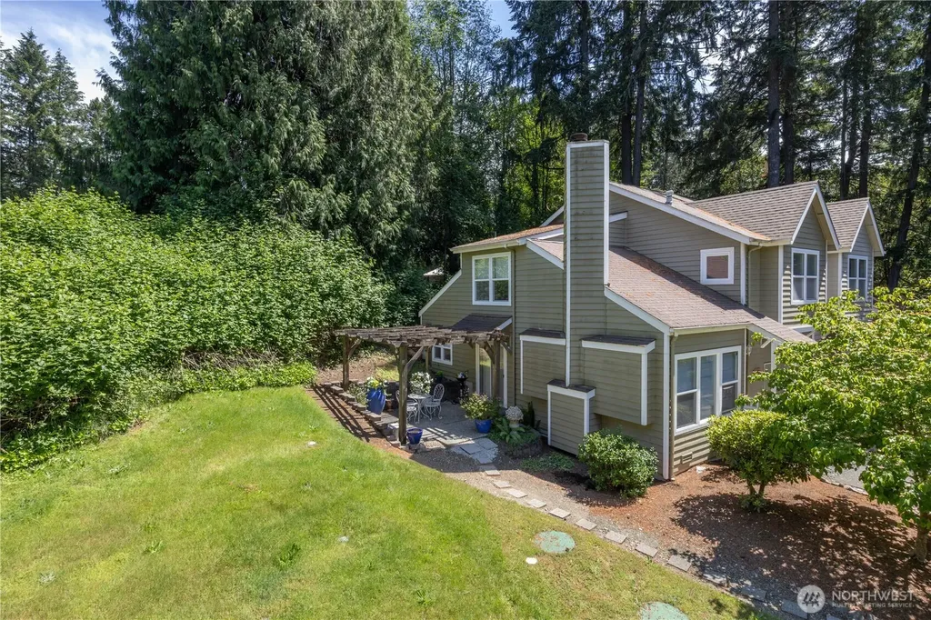 1524 Marine Drive Bremerton WA 98312