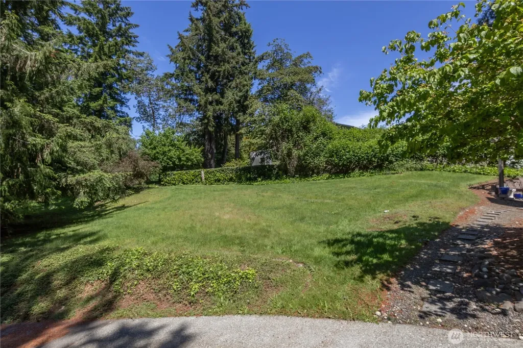 1524 Marine Drive Bremerton WA 98312