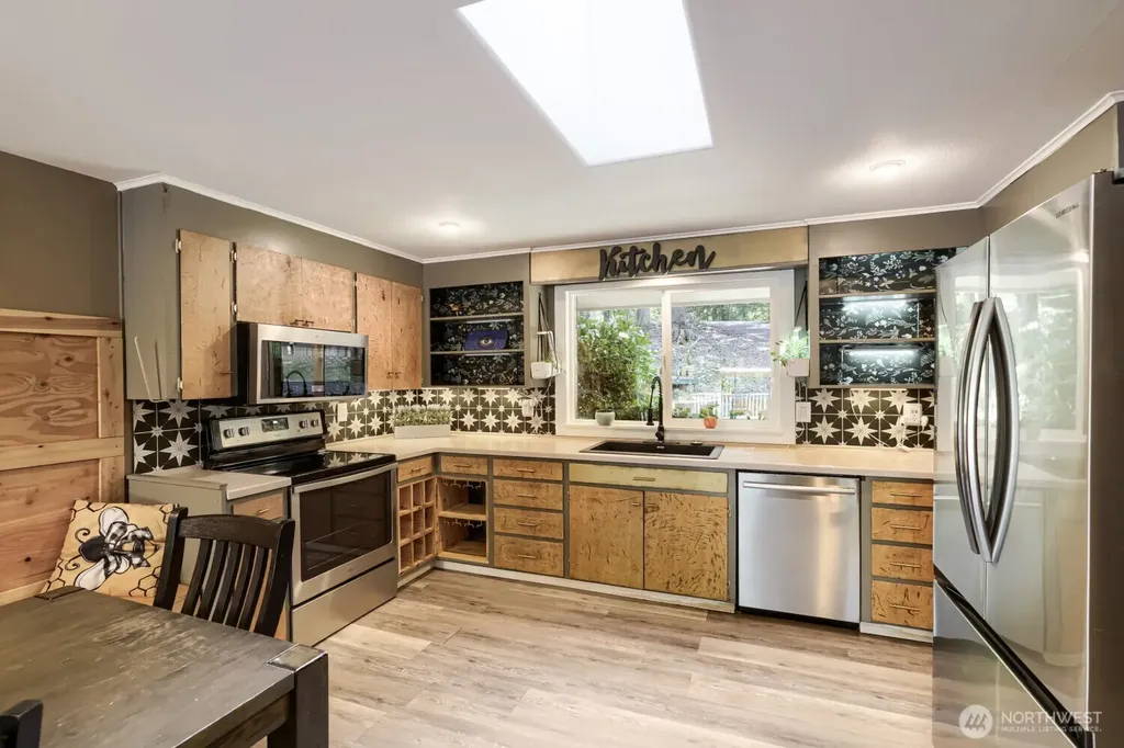 24714 SE Mirrormont Way Issaquah WA 98027