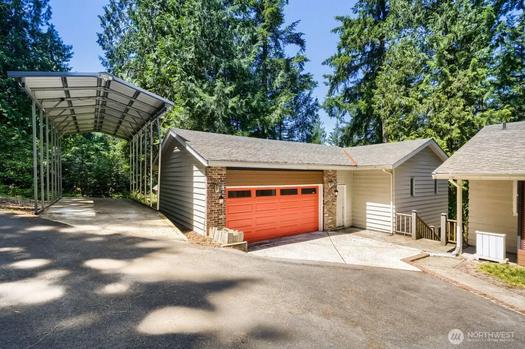 24714 SE Mirrormont Way Issaquah WA 98027