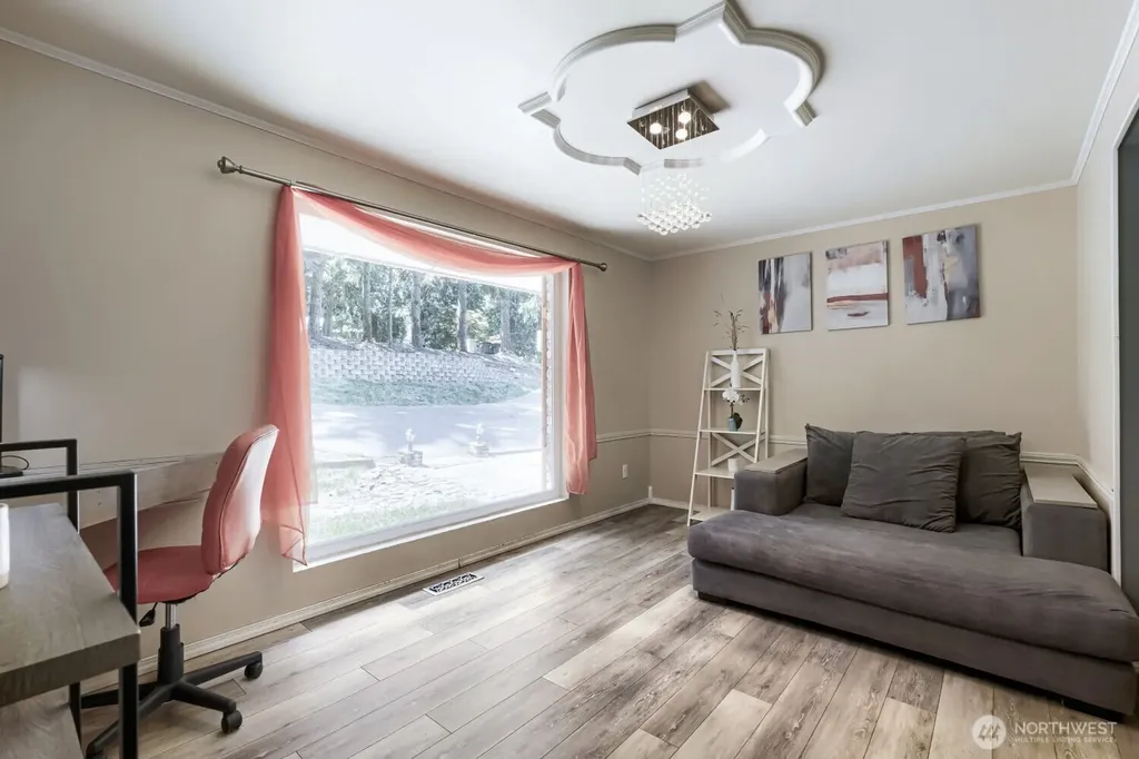24714 SE Mirrormont Way Issaquah WA 98027