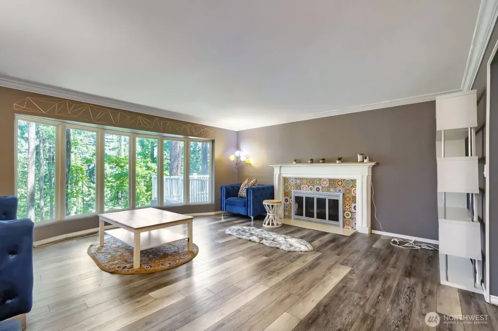 24714 SE Mirrormont Way Issaquah WA 98027