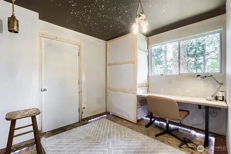 24714 SE Mirrormont Way Issaquah WA 98027