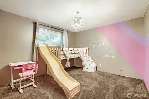 24714 SE Mirrormont Way Issaquah WA 98027