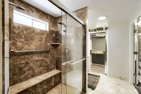 24714 SE Mirrormont Way Issaquah WA 98027