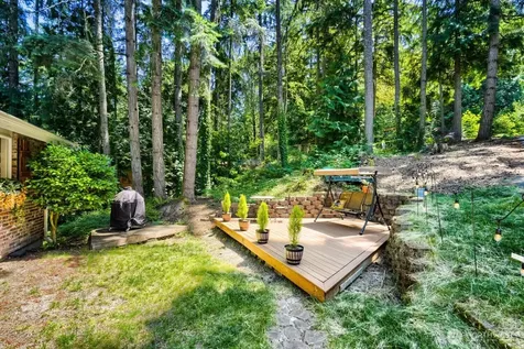 24714 SE Mirrormont Way Issaquah WA 98027