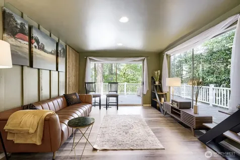 24714 SE Mirrormont Way Issaquah WA 98027