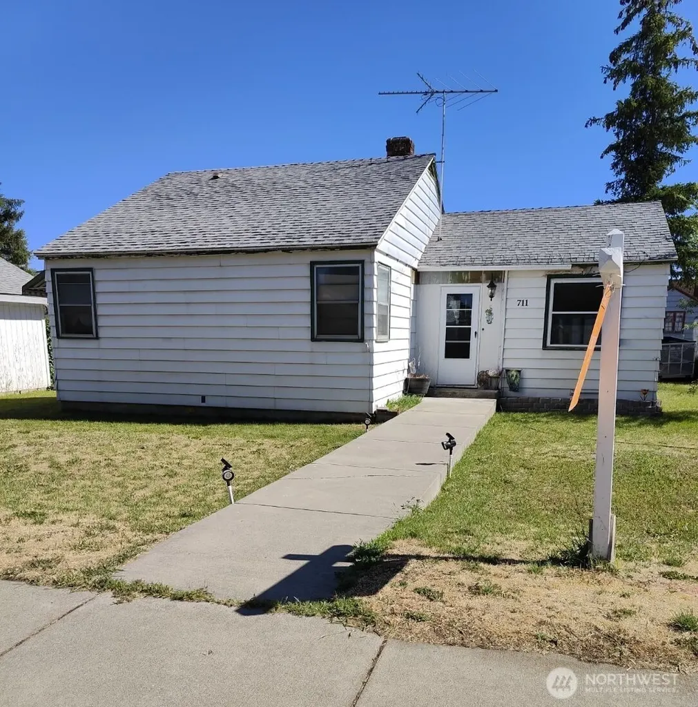 711 Washington Davenport WA 99122
