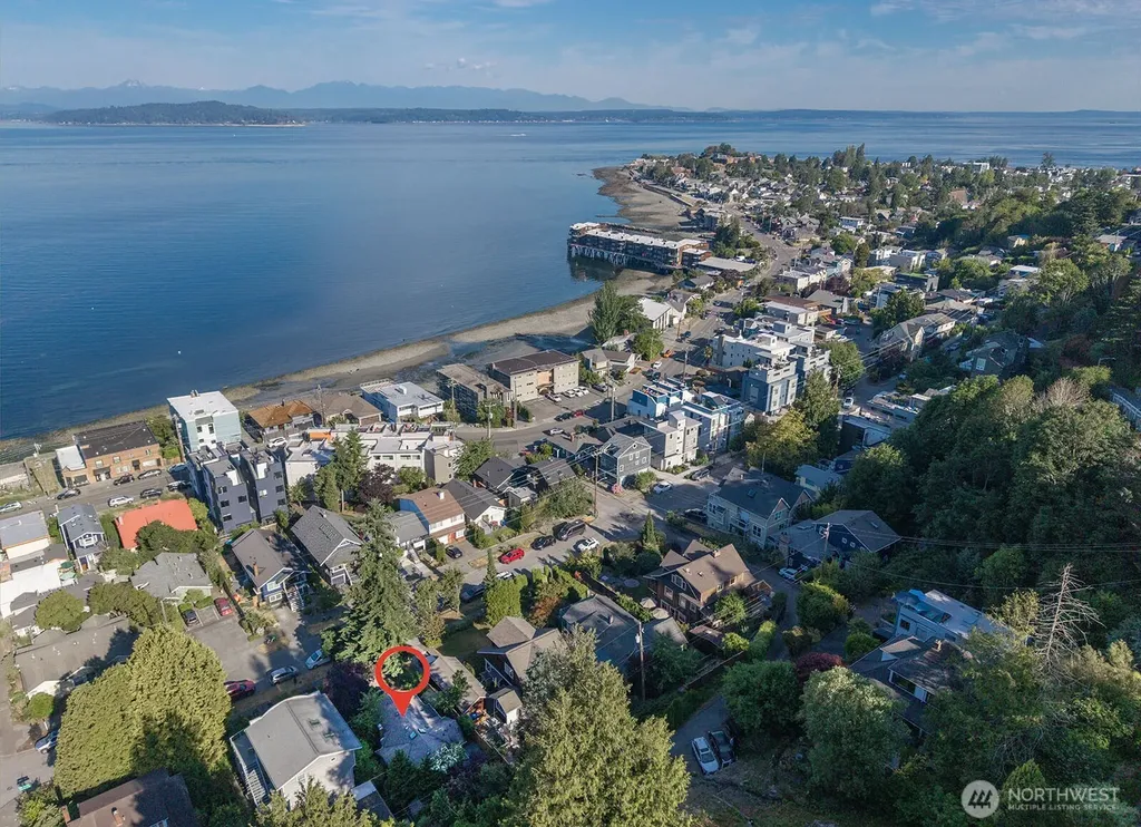 4018 59th Avenue SW Seattle WA 98116
