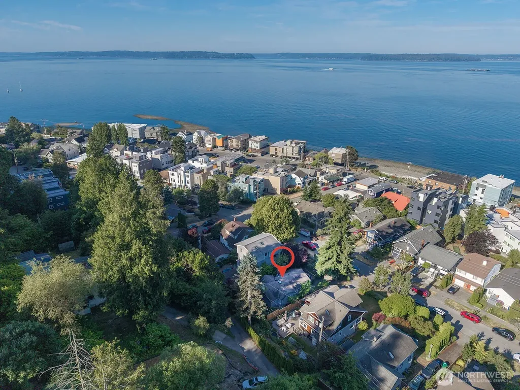 4018 59th Avenue SW Seattle WA 98116