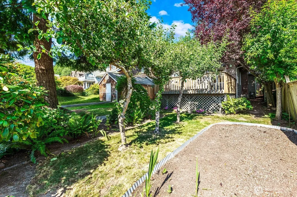 4018 59th Avenue SW Seattle WA 98116