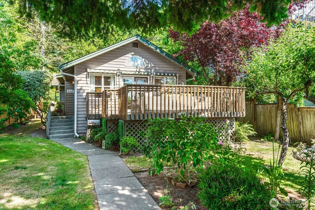 4018 59th Avenue SW Seattle WA 98116
