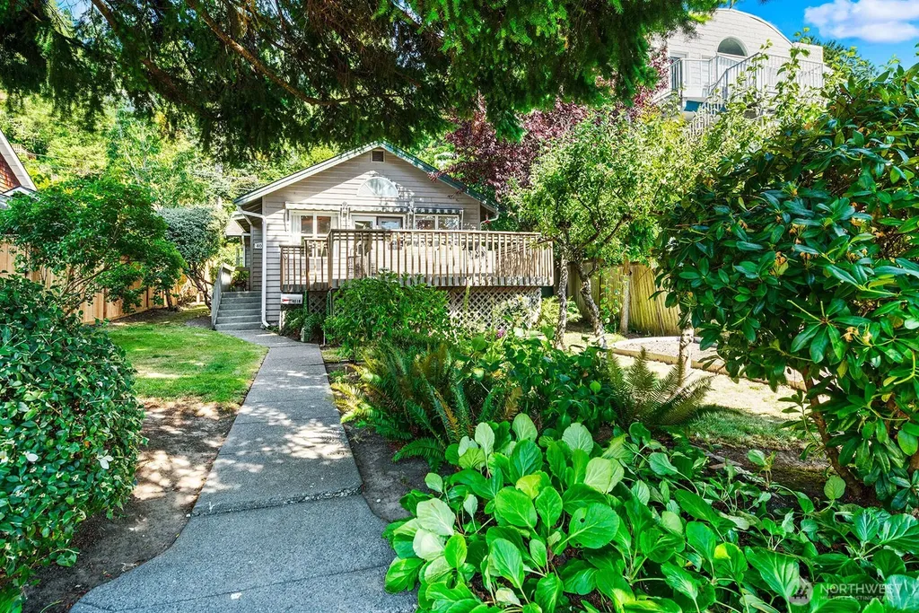 4018 59th Avenue SW Seattle WA 98116