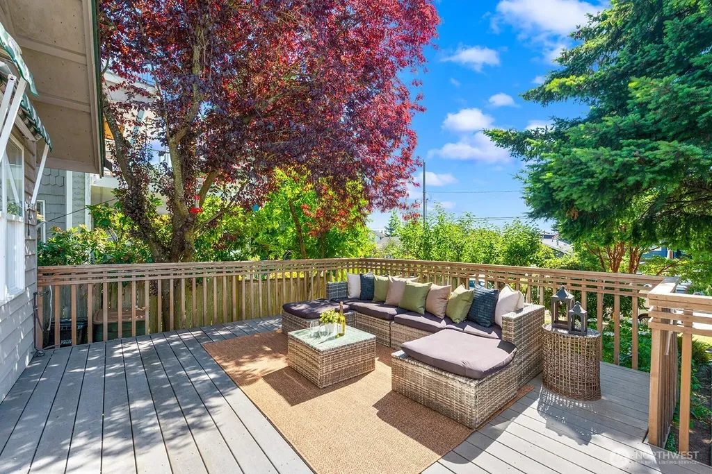 4018 59th Avenue SW Seattle WA 98116