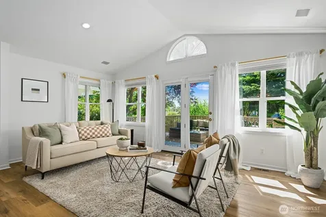 4018 59th Avenue SW Seattle WA 98116