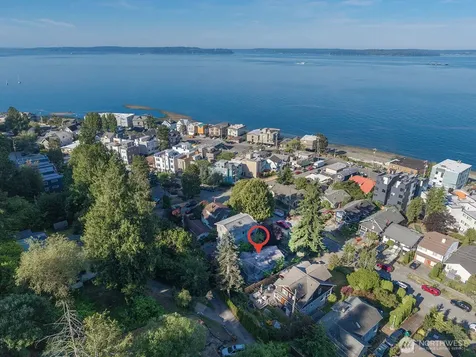 4018 59th Avenue SW Seattle WA 98116