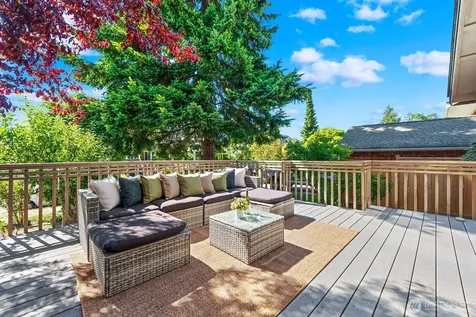 4018 59th Avenue SW Seattle WA 98116