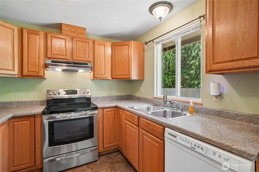 10516 52nd Avenue NE Marysville WA 98270