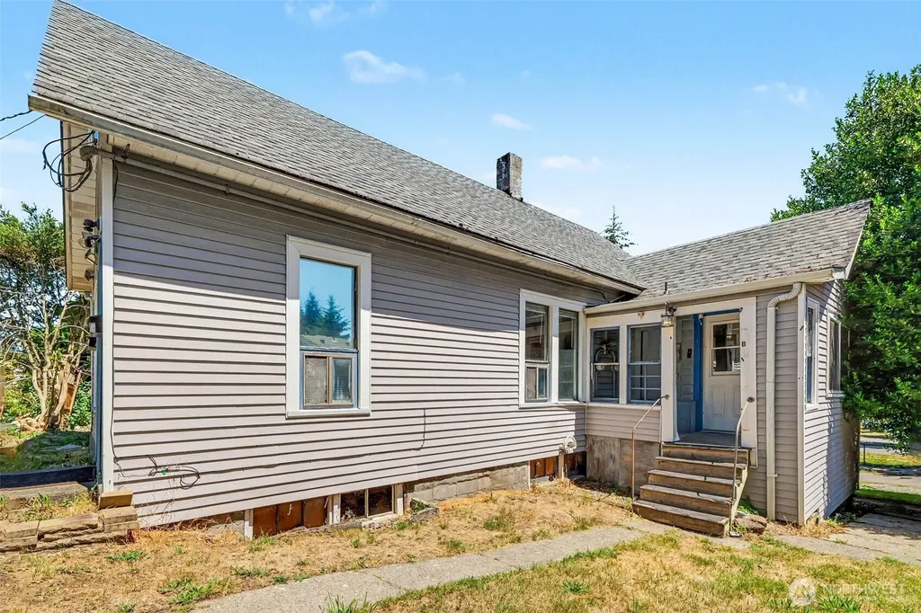 140 S Cambrian Avenue Bremerton WA 98312