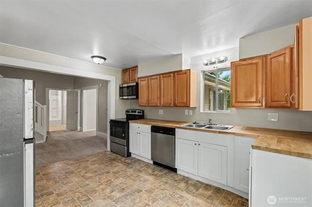 140 S Cambrian Avenue Bremerton WA 98312