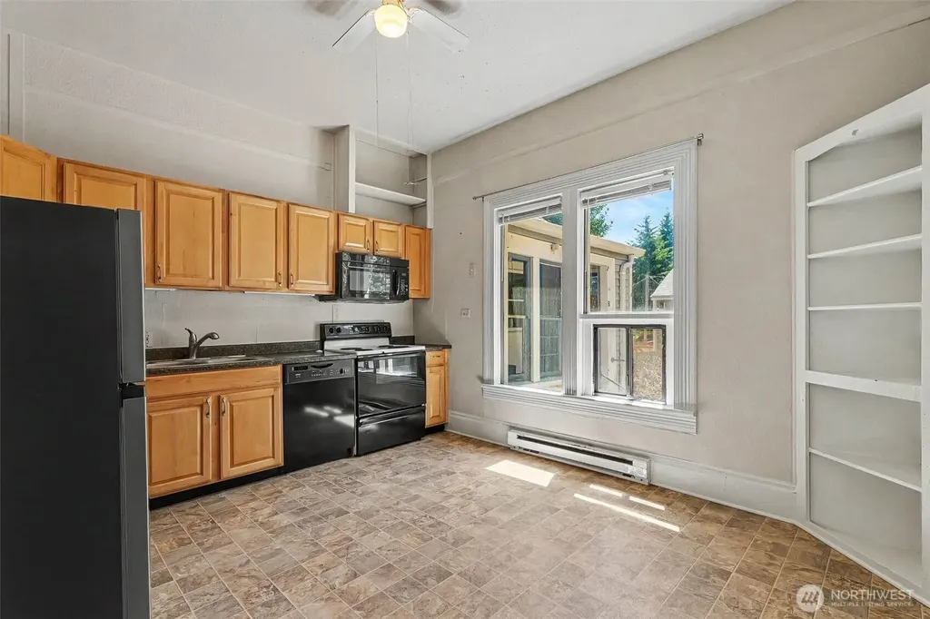 140 S Cambrian Avenue Bremerton WA 98312