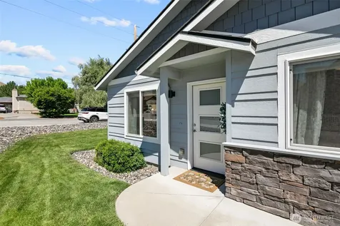 576 Sebastian Way Wenatchee WA 98801