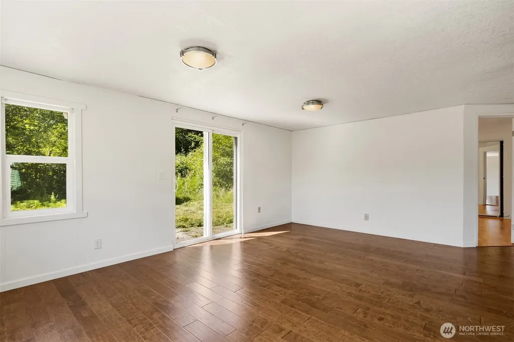 23516 20th Avenue W Bothell WA 98021