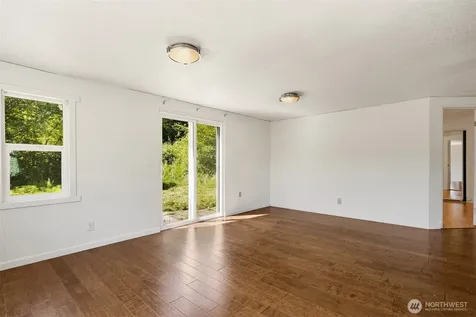 23516 20th Avenue W Bothell WA 98021