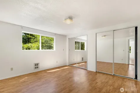 23516 20th Avenue W Bothell WA 98021